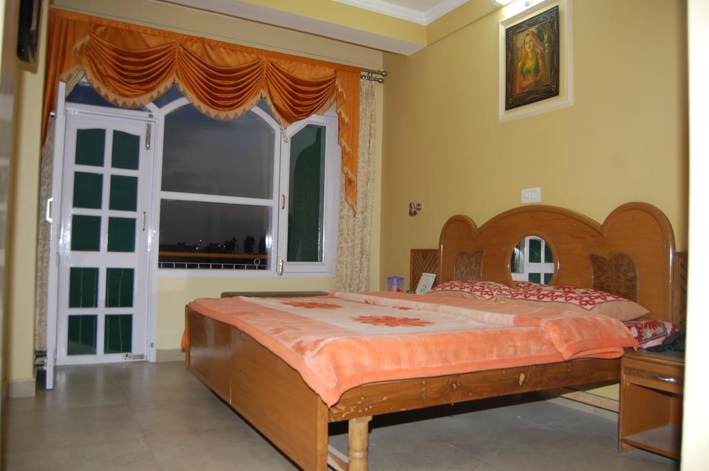 Hotel Ashish Inn Kandaghat Номер фото