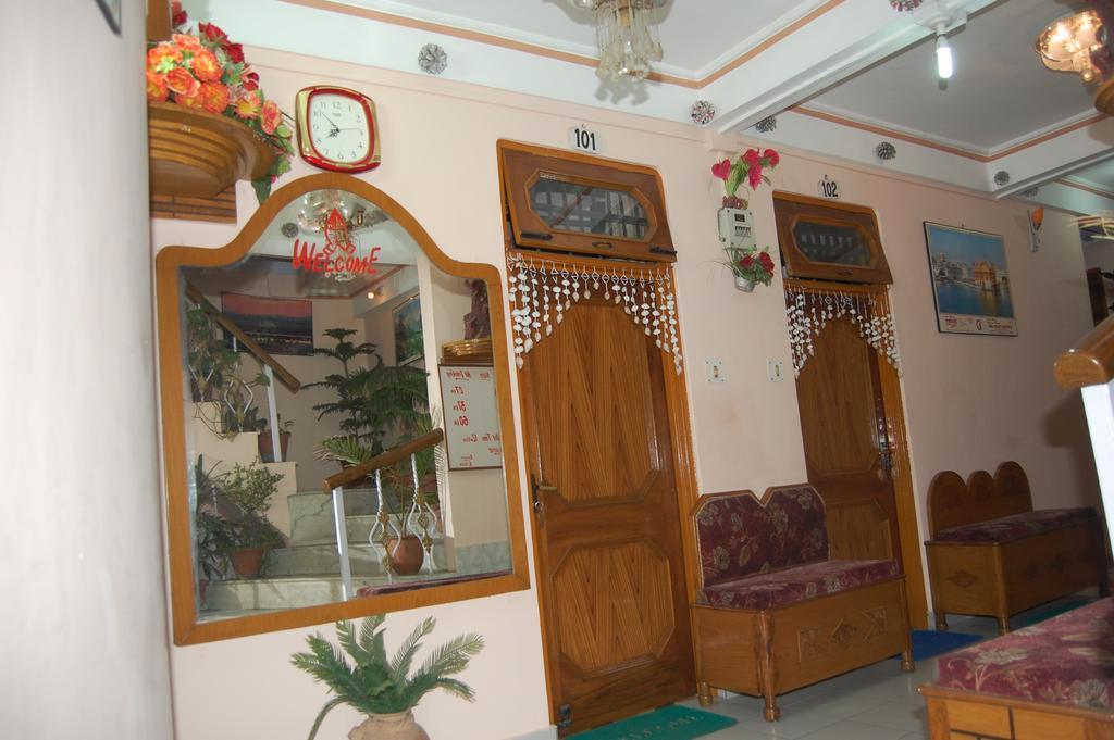 Hotel Ashish Inn Kandaghat Экстерьер фото